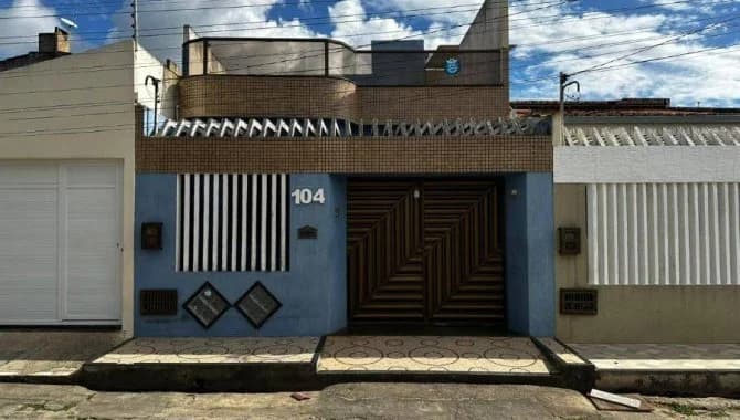 Casa em leilão em Lagarto - SE — Casa 109 m² - São José - Lagarto - SE
