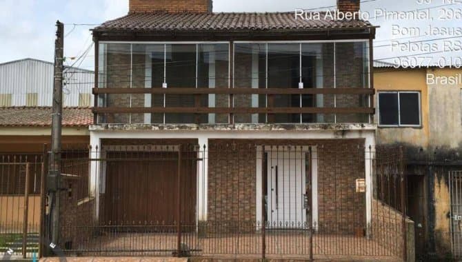 Foto 2 de 30: Casa em leilão em Pelotas - RS — Casa, Padrão, 1 Vaga(S) de Garagem