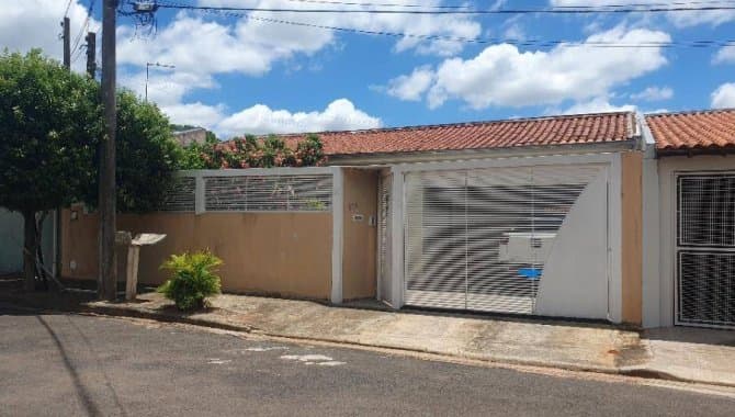 Foto 1 de 15: Casa em leilão em Marília - SP — Casa, Padrão, 1 Vaga(S) de Garagem