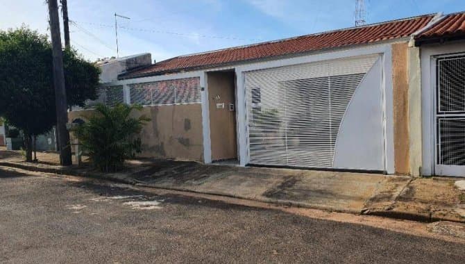 Foto 5 de 15: Casa em leilão em Marília - SP — Casa, Padrão, 1 Vaga(S) de Garagem