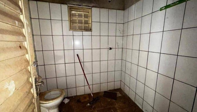 Foto 8 de 13: Casa em leilão em Goiânia - GO — Casa, Padrão, 2 Vaga(S) de Garagem