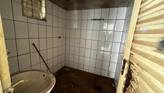 Foto 6 de 13: Casa em leilão em Goiânia - GO — Casa, Padrão, 2 Vaga(S) de Garagem
