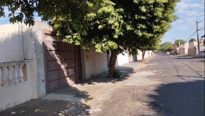 Foto 2 de 6: Casa em leilão em Araçatuba - SP — Casa, Padrão, 0 Vaga(S) de Garagem