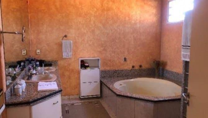 Foto 13 de 26: Casa em leilão em Campo Grande - MS — Casa, Padrão, 1 Vaga(S) de Garagem