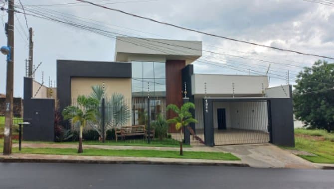 Foto 1 de 3: Casa em leilão em Maringá - PR — Casa 250 m² - Jardim São Conrado - Maringá - PR