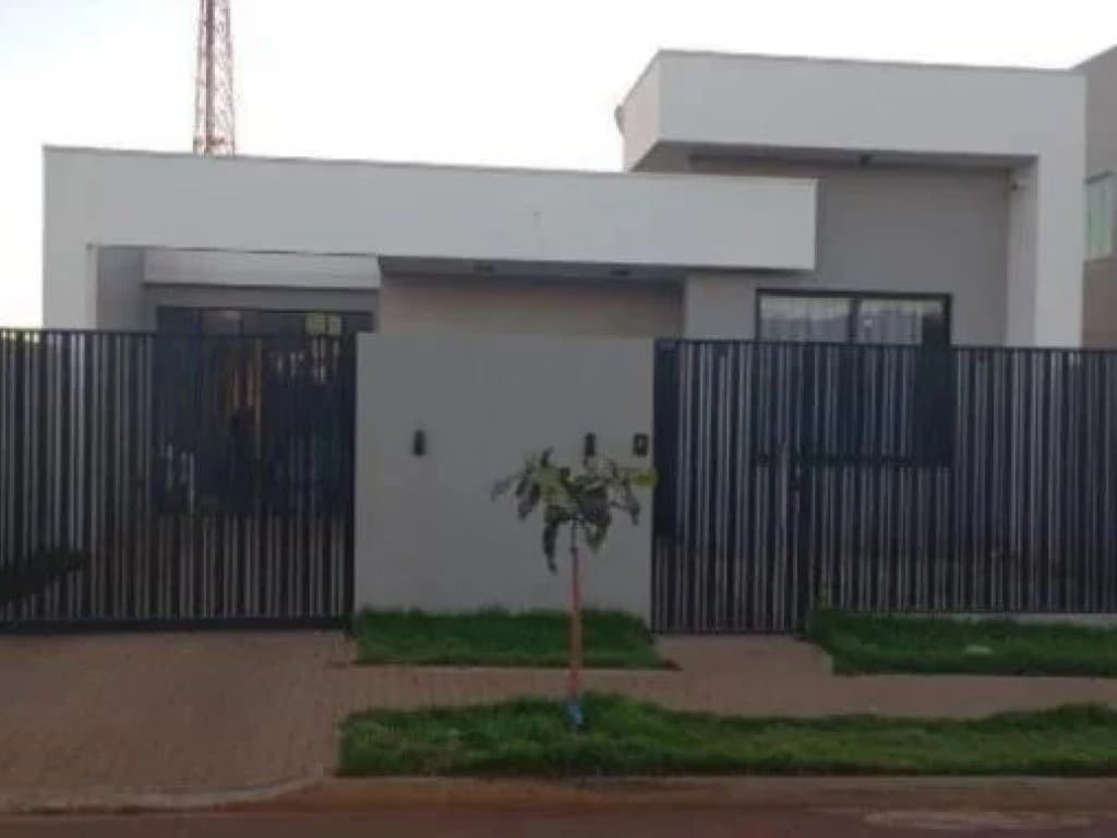 Foto 3 de 3: Casa em leilão em Medianeira - PR — Casa 120 m² - Independência - Medianeira - PR
