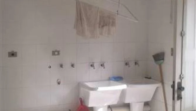 Foto 5 de 15: Casa em leilão em Osasco - SP — Casa, Padrão, 1 Vaga(S) de Garagem