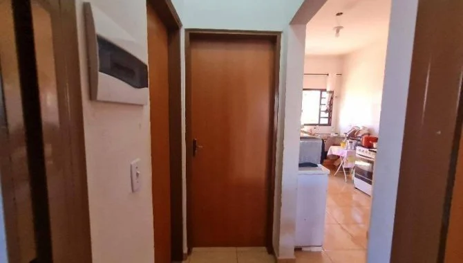 Foto 11 de 16: Casa em leilão em Colina - SP — Casa, Padrão, 1 Vaga(S) de Garagem