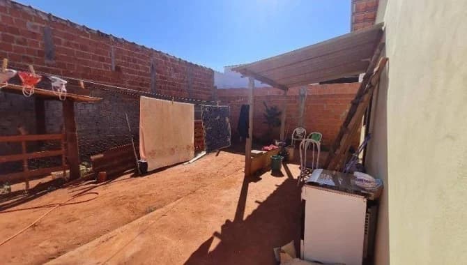 Foto 16 de 16: Casa em leilão em Colina - SP — Casa, Padrão, 1 Vaga(S) de Garagem