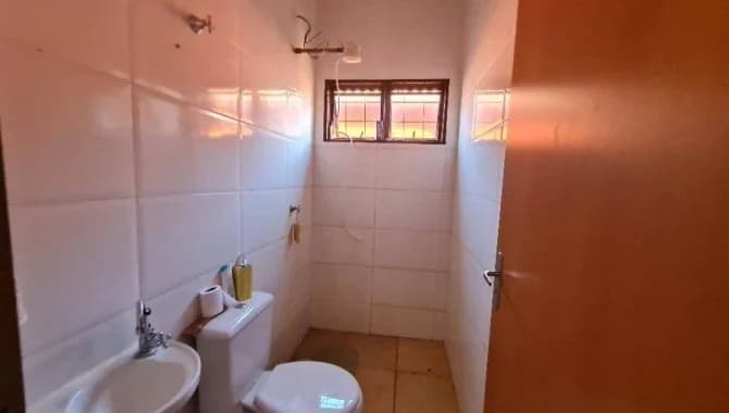 Foto 13 de 16: Casa em leilão em Colina - SP — Casa, Padrão, 1 Vaga(S) de Garagem