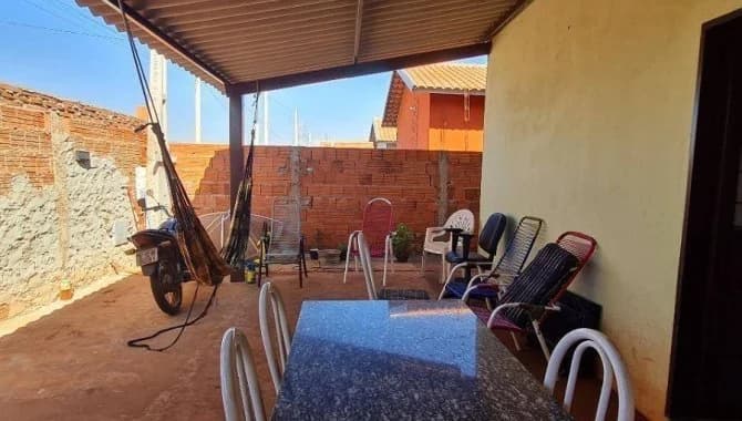 Foto 5 de 16: Casa em leilão em Colina - SP — Casa, Padrão, 1 Vaga(S) de Garagem
