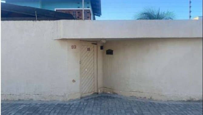 Foto 2 de 3: Casa em leilão em Aquiraz - CE — Casa, Padrão, 2 Vaga(S) de Garagem