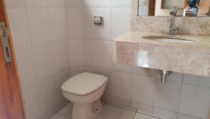 Foto 8 de 22: Casa em leilão em Marília - SP — Casa, Padrão, 1 Vaga(S) de Garagem
