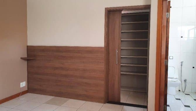 Foto 12 de 22: Casa em leilão em Marília - SP — Casa, Padrão, 1 Vaga(S) de Garagem
