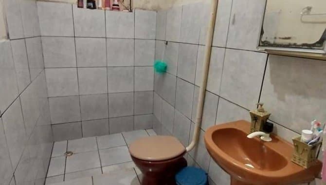 Foto 10 de 15: Casa em leilão em Cáceres - MT — Casa, Padrão, 1 Vaga(S) de Garagem