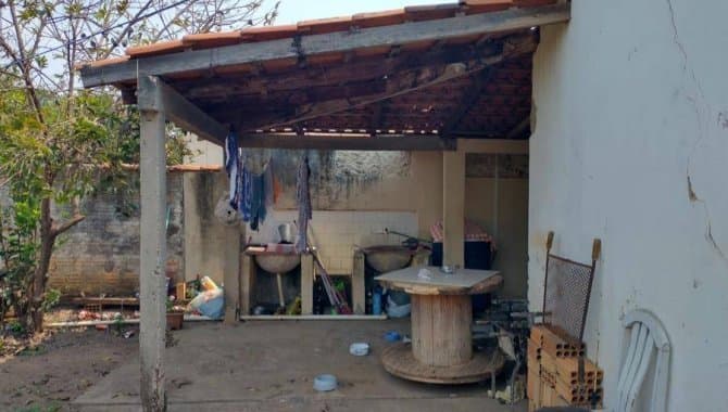 Foto 9 de 15: Casa em leilão em Cáceres - MT — Casa, Padrão, 1 Vaga(S) de Garagem
