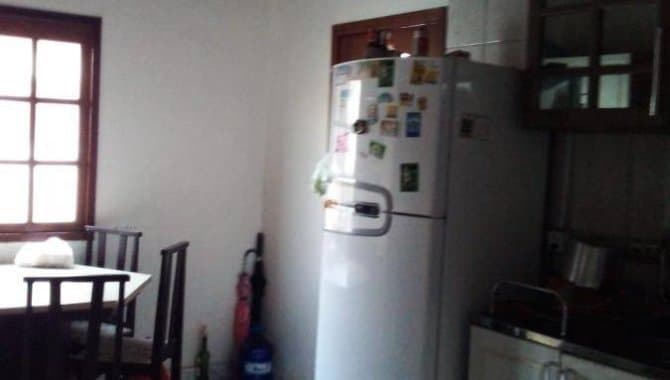 Foto 10 de 13: Casa em leilão em Porto Alegre - RS — Casa, Padrão, 0 Vaga(S) de Garagem