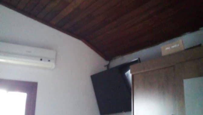 Foto 12 de 13: Casa em leilão em Porto Alegre - RS — Casa, Padrão, 0 Vaga(S) de Garagem