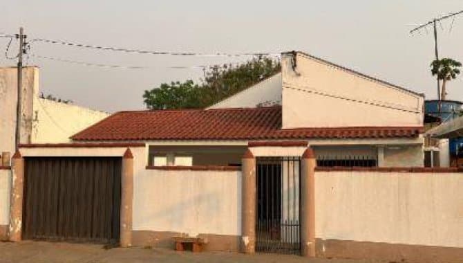 Casa em leilão em Arenápolis - MT — Casa 143 m² - Centro - Arenápolis - MT