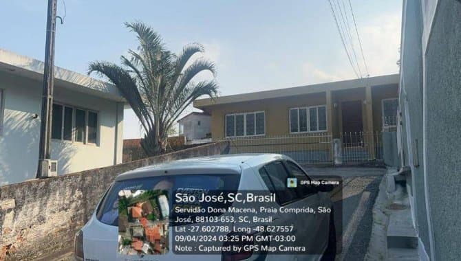 Foto 9 de 15: Casa em leilão em São José - SC — Casa, Padrão, 1 Vaga(S) de Garagem