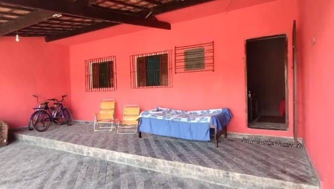 Foto 4 de 11: Casa em leilão em Peruíbe - SP — Casa, Padrão, 0 Vaga(S) de Garagem