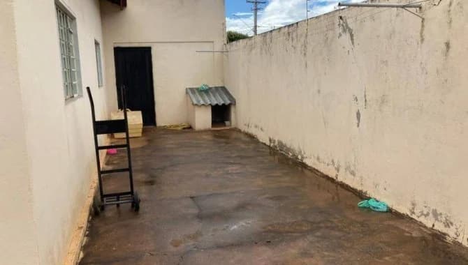 Foto 6 de 19: Casa em leilão em Miguelópolis - SP — Casa, Padrão, 1 Vaga(S) de Garagem