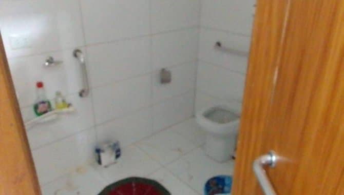 Foto 4 de 14: Comercial em leilão em Maringá - PR — Loja, Padrão, 0 Vaga(S) de Garagem