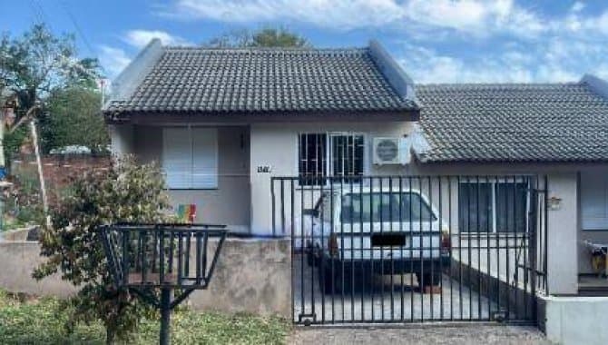 Foto 1 de 13: Casa em leilão em Passo Fundo - RS — Casa, Padrão, 0 Vaga(S) de Garagem