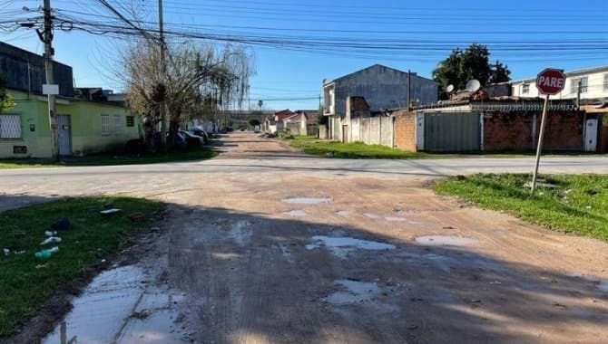 Foto 29 de 42: Casa em leilão em Pelotas - RS — Casa, Padrão, 2 Vaga(S) de Garagem