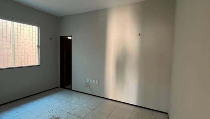 Foto 3 de 41: Casa em leilão em Sobral - CE — Casa, Padrão, 1 Vaga(S) de Garagem