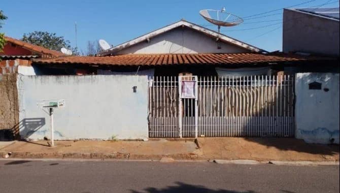 Casa em leilão em Castilho - SP — Casa 104 m² - Centro - Castilho - SP