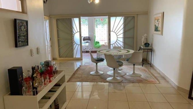 Foto 6 de 13: Casa em leilão em Ribeirão Preto - SP — Casa 299 m² - Jardim Recreio - Ribeirão Preto - SP