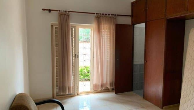 Foto 10 de 13: Casa em leilão em Ribeirão Preto - SP — Casa 299 m² - Jardim Recreio - Ribeirão Preto - SP