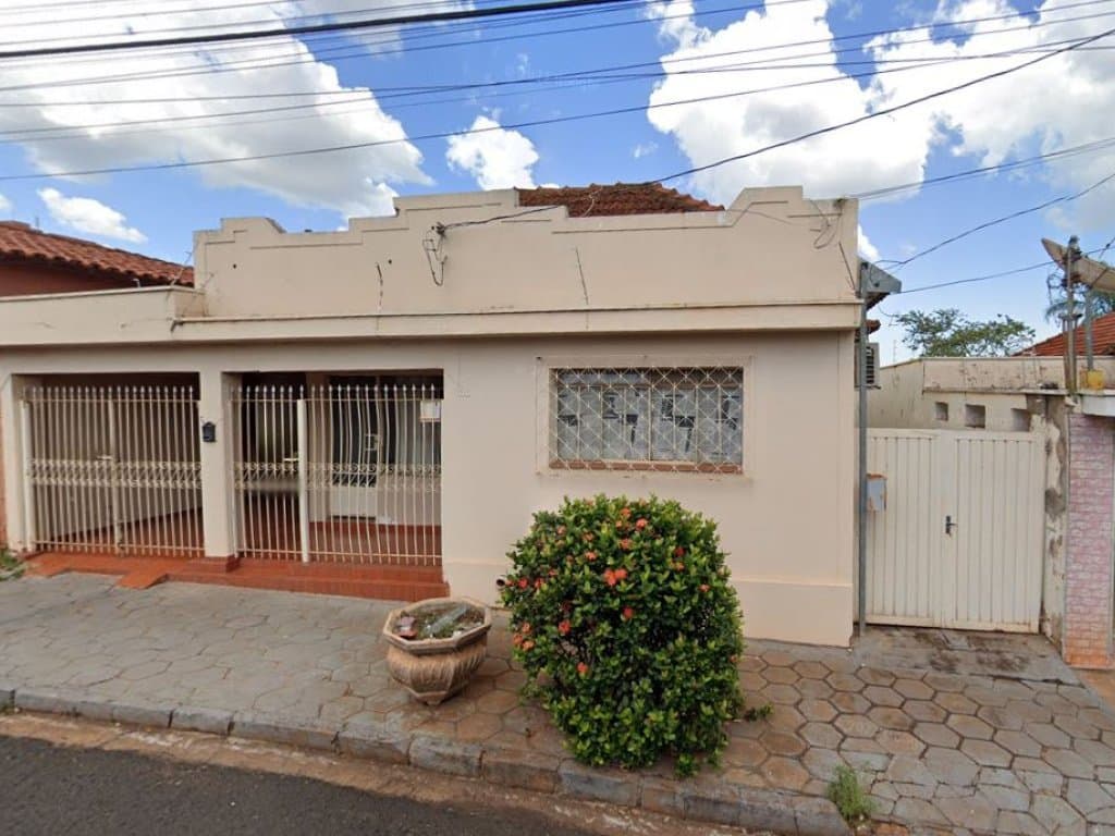 Foto 3 de 5: Casa em leilão em Frutal - MG — Casa em Terreno de 480 m² - Centro - Frutal - MG