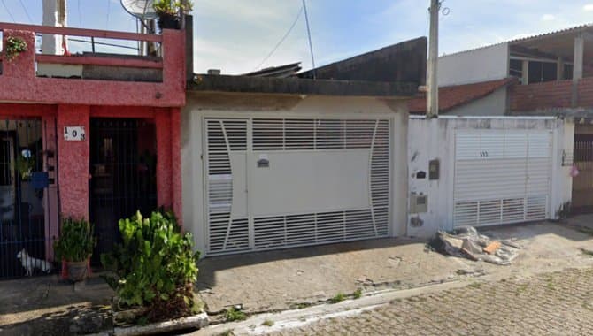 Foto 1 de 6: Casa em leilão em Suzano - SP — Casa 73 m² - Parque Maria Helena - Suzano - SP