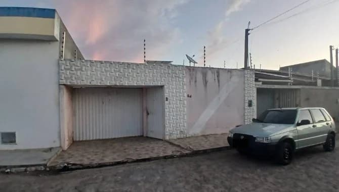 Foto 3 de 3: Casa em leilão em Arapiraca - AL — Casa 101 m² - Batingas - Arapiraca - AL