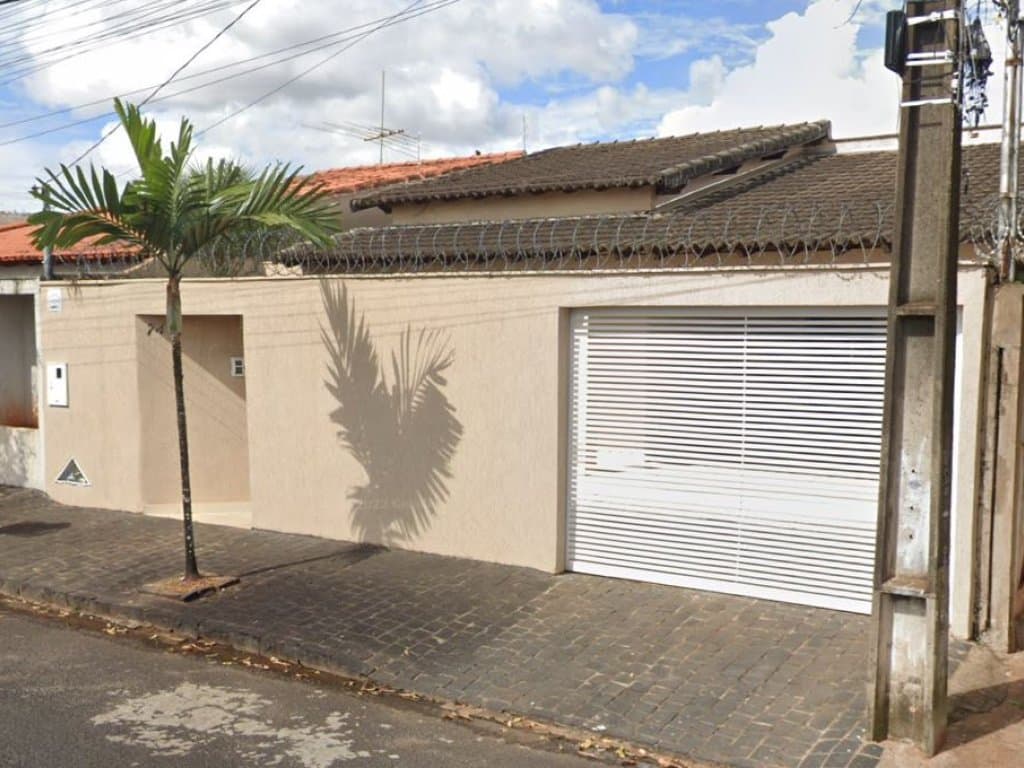 Foto 4 de 4: Casa em leilão em Uberlândia - MG — Casa 173 m² - Santa Mônica - Uberlândia - MG