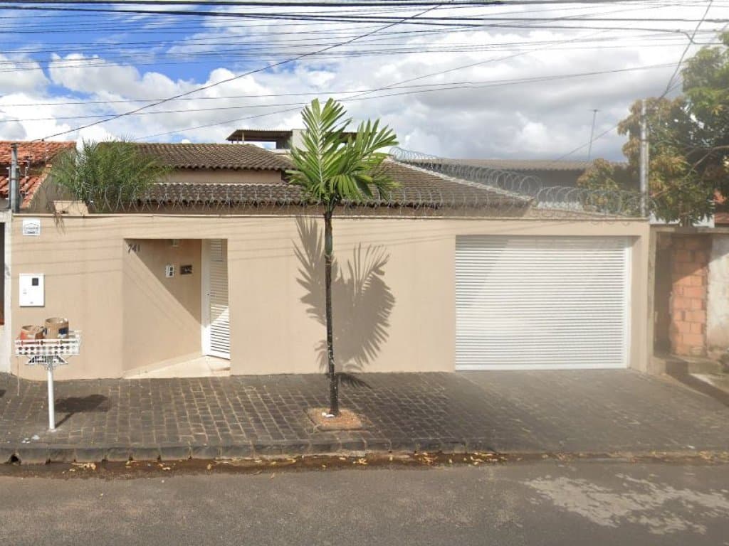 Foto 2 de 4: Casa em leilão em Uberlândia - MG — Casa 173 m² - Santa Mônica - Uberlândia - MG