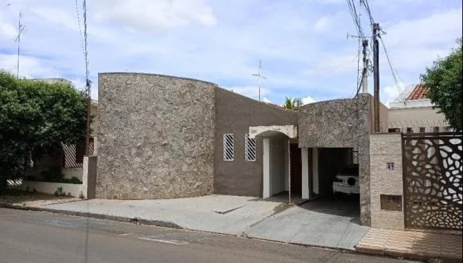 Foto 2 de 27: Casa em leilão em Fernandópolis - SP — Casa, Padrão, 0 Vaga(S) de Garagem