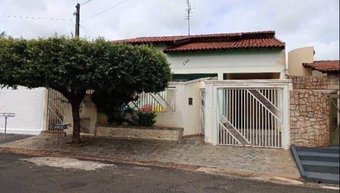 Foto 2 de 11: Casa em leilão em Fernandópolis - SP — Casa, Padrão, 1 Vaga(S) de Garagem
