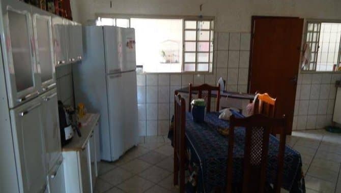 Foto 9 de 11: Casa em leilão em Fernandópolis - SP — Casa, Padrão, 1 Vaga(S) de Garagem