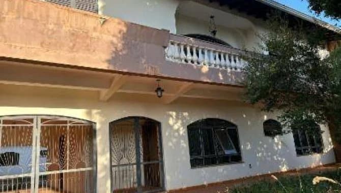 Foto 5 de 9: Casa em leilão em Londrina - PR — Casa, Padrão, 1 Vaga(S) de Garagem