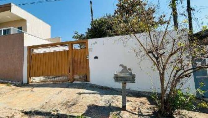 Foto 1 de 9: Casa em leilão em Marília - SP — Casa, Padrão, 0 Vaga(S) de Garagem