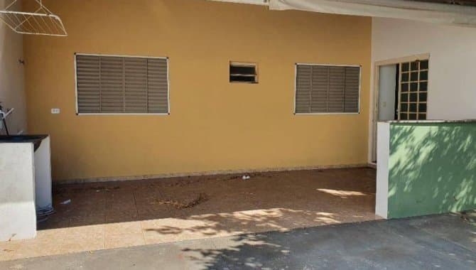 Foto 3 de 9: Casa em leilão em Marília - SP — Casa, Padrão, 0 Vaga(S) de Garagem