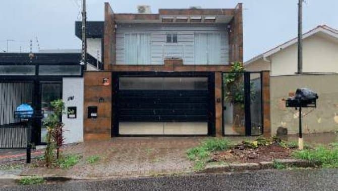 Foto 1 de 12: Casa em leilão em Maringá - PR — Casa, Padrão, 1 Vaga(S) de Garagem