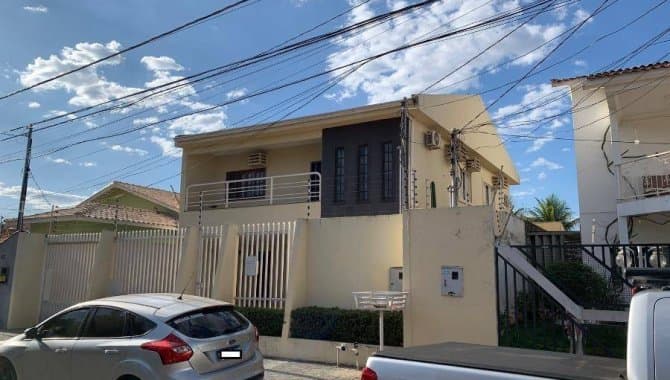 Foto 1 de 5: Casa em leilão em Cuiabá - MT — Casa, Padrão, 0 Vaga(S) de Garagem