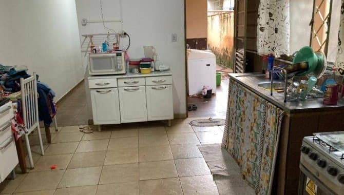 Foto 9 de 16: Casa em leilão em Jardinópolis - SP — Casa, Padrão, 1 Vaga(S) de Garagem
