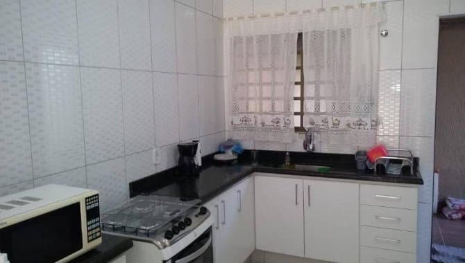 Foto 8 de 15: Casa em leilão em Presidente Prudente - SP — Casa, Padrão, 1 Vaga(S) de Garagem