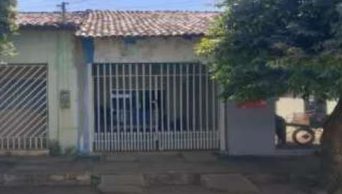 Foto 1 de 2: Casa em leilão em Angical - BA — Casa - Angical-BA - Rua Guilherme Rabelo, s/n - Centro