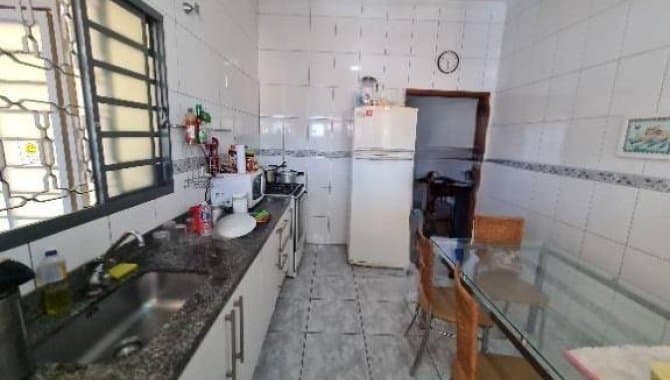 Foto 13 de 15: Casa em leilão em Bauru - SP — Casa 210 m² - Vila Samaritana - Bauru - SP
